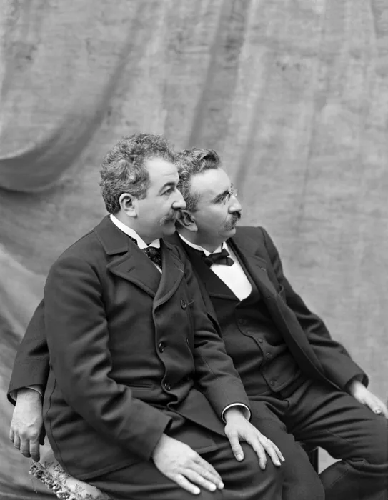 Auguste et Louis Lumière